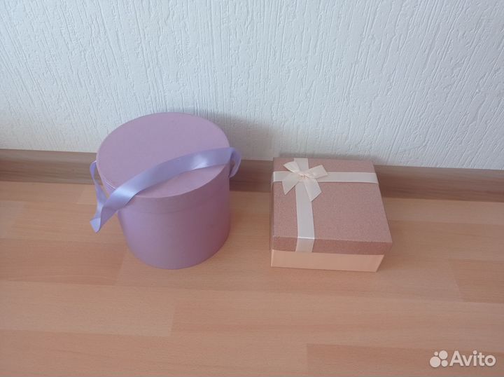 Подарочные коробки