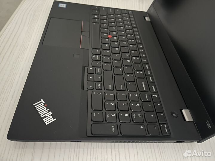 Lenovo thinkpad T590 i5-8365u 16/512gb