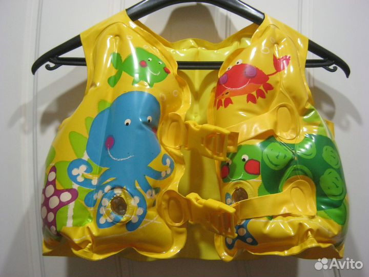Жилетка для плавания