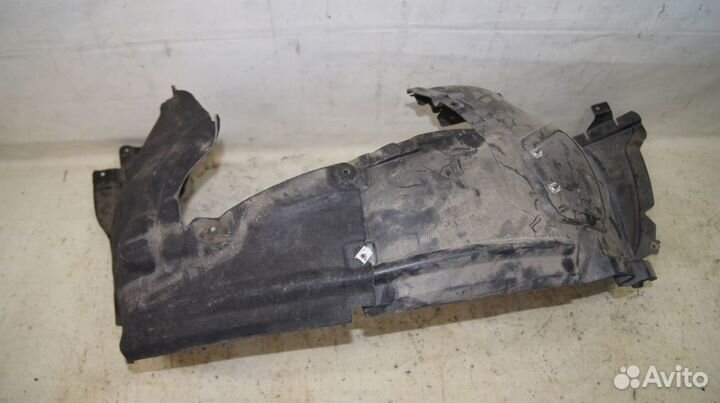 Подкрылок FR BMW 535i GT F07