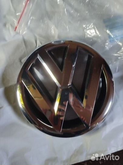 Эмблема volkswagen passat b7