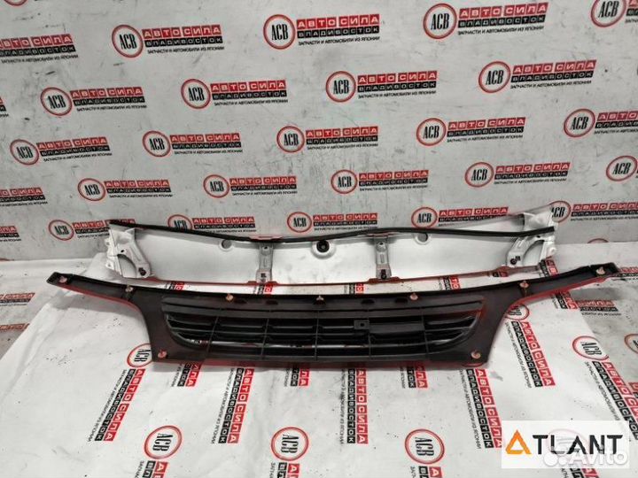 Решетка радиатора toyota dyna