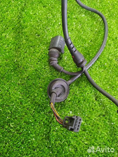 Датчик ABS передний Audi A4 B6