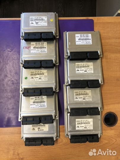 Блок управления пневмой Audi A8 Q7 VW Touareg