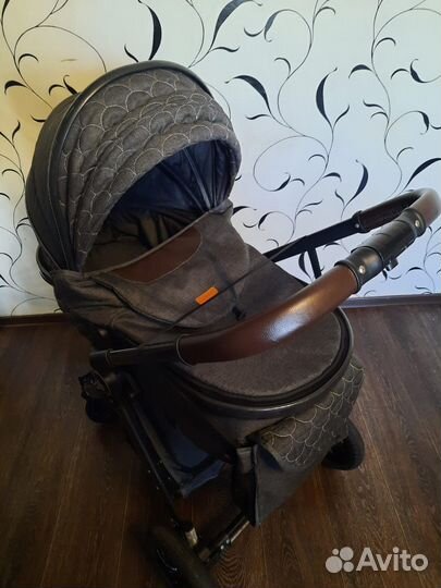 Коляска для новорожденных