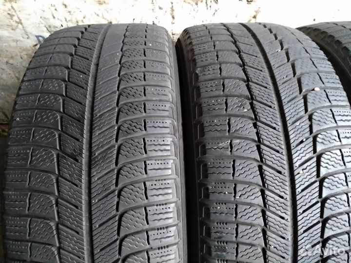 Michelin X-Ice XI3 235/55 R17 99H