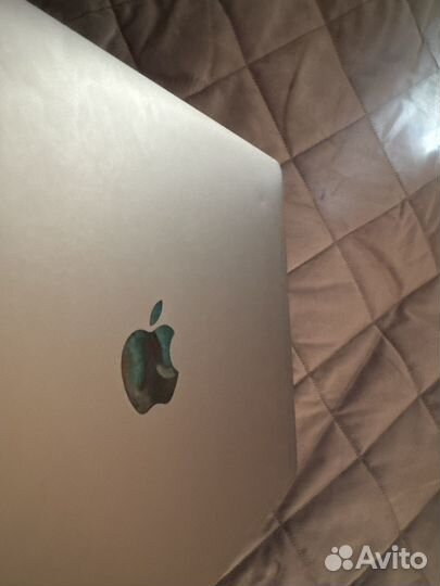 Apple macbook pro 13 2019