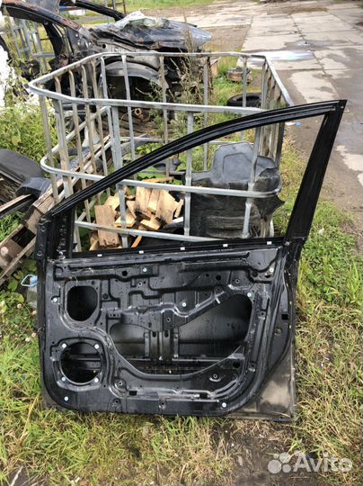 Дверь передняя правая Ссанг Енг Кайрон