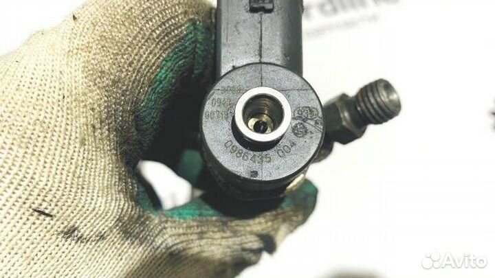 Форсунка топливная Mercedes-Benz Vito 220 2.2 CDI