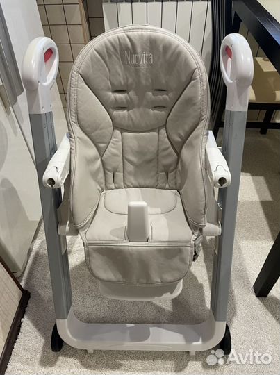 Стульчик для кормления nuovita futuro senso bianco