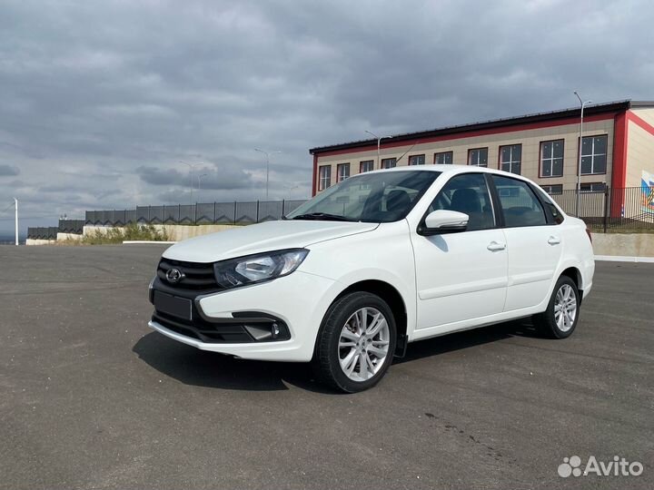 LADA Granta 1.6 МТ, 2022, 35 000 км