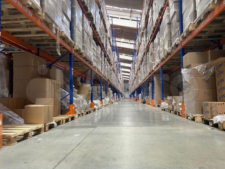 Склад, 7653 м²