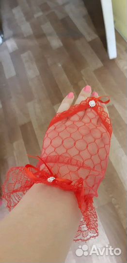 Кружевные перчатки