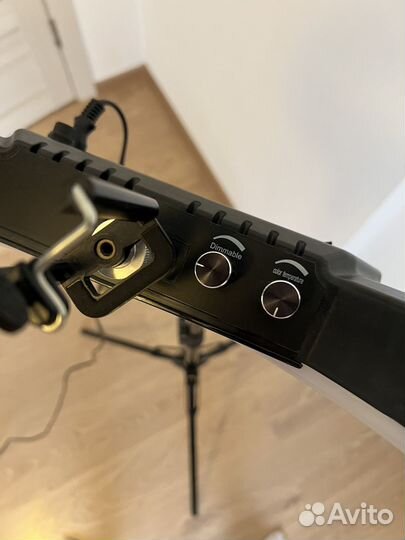 Кольцевая лампа со штативом