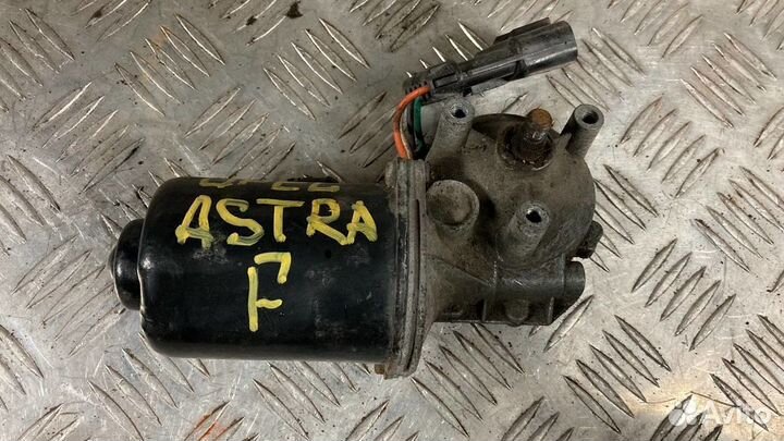 Моторчик стеклоочистителя переднего Opel Astra F