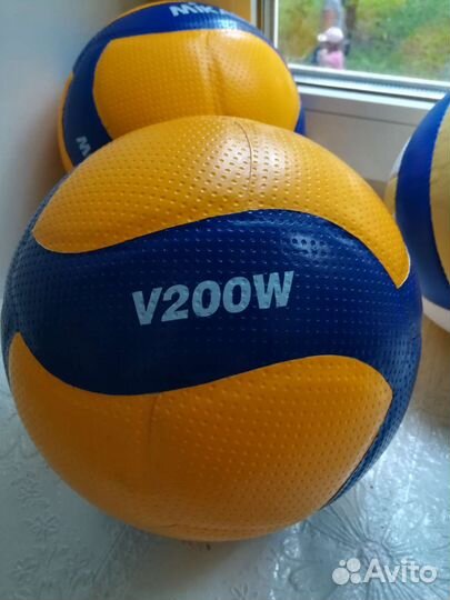 Волейбольные мячи Mikasa