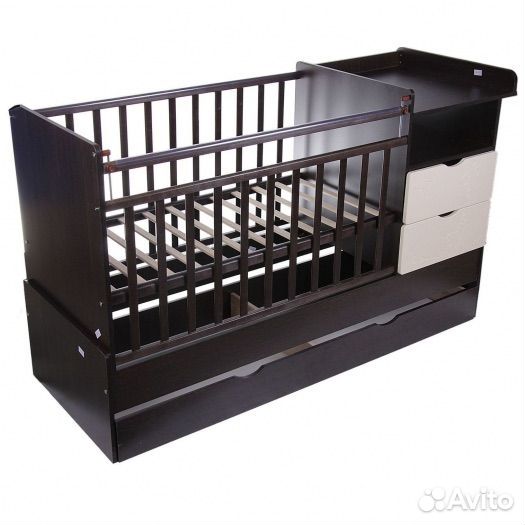 Детская кроватка с маятником и ящиком