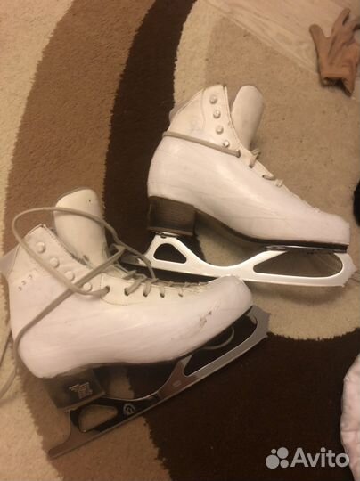 Фигурные коньки risport