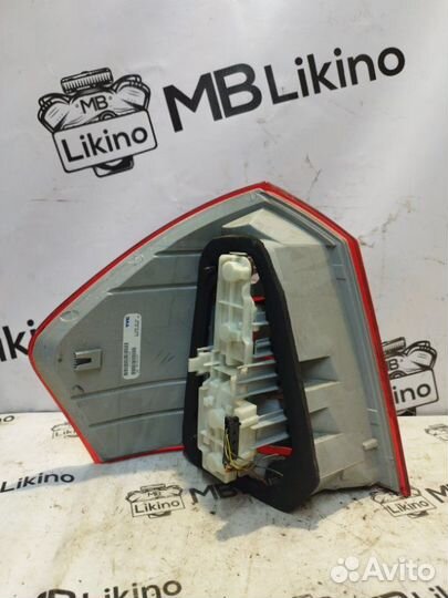 Фонарь задний правый Mercedes Gl X164