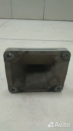 Кронштейн двигателя правый SsangYong Kyron