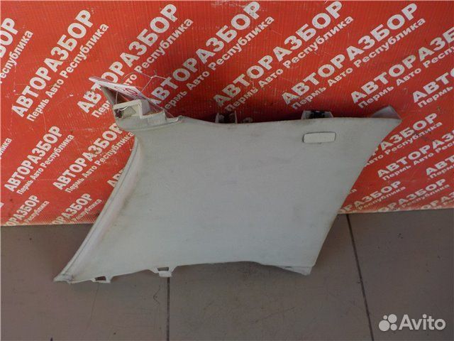 Накладка стойки задняя левая Volkswagen Golf plus