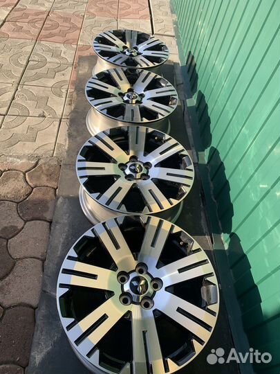 Оригинальные диски Mitsubishi R18, 5/114.3