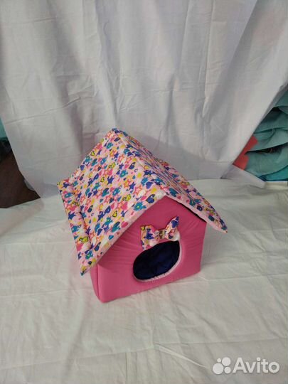 Лежанки, домики для животных, собак или кошек