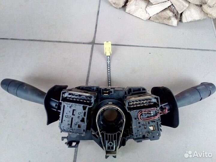 Переключатель подрулевой Renault Logan 04-14