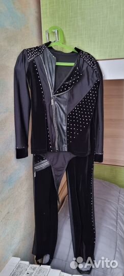 Костюм мужской для фигурного катания 140-146