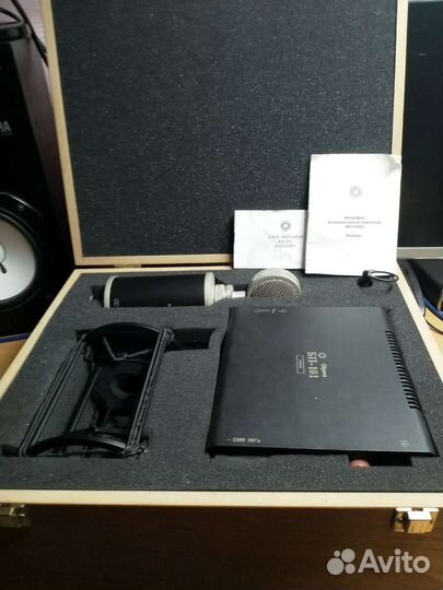 Микрофон Октава мкл 5000 в деревянном футляре