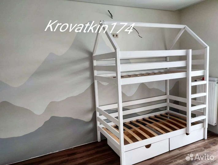 Детская кровать из массива от производителя