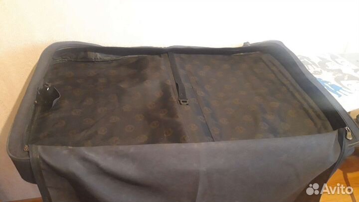 Кофр (портплед) для одежды и костюмов