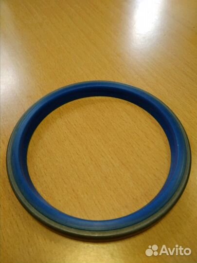 Сальник каретки на JCB 3CX 4CX 813/00456