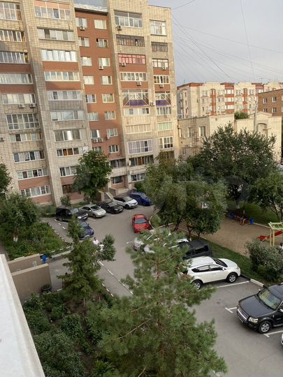 4-к. квартира, 107 м², 4/10 эт.