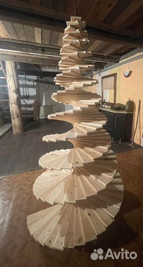 Елка новогодняя из дерева