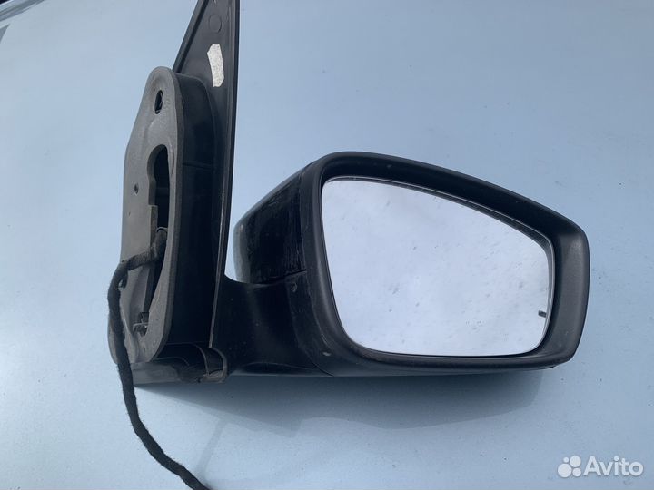 Volkswagen polo правое зеркало