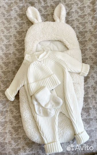 Комплект на выписку и прогулку на осень и весну