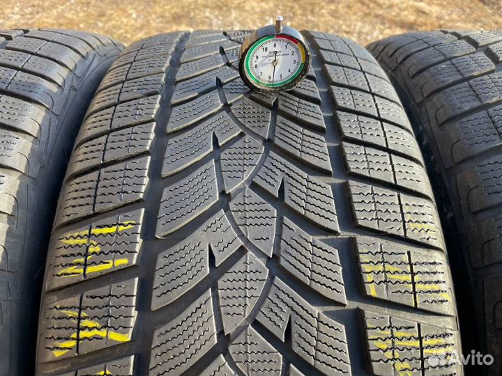 Goodyear UltraGrip Performance SUV Gen-1 275/45 R20