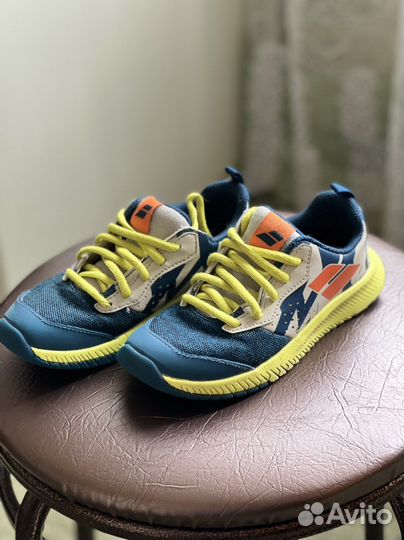 Кроссовки для тенниса babolat 33,5р