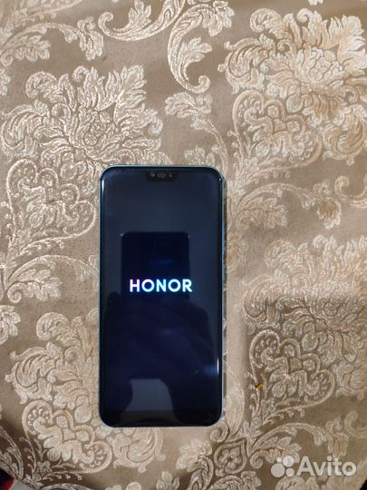 HONOR 10, 4/64 ГБ