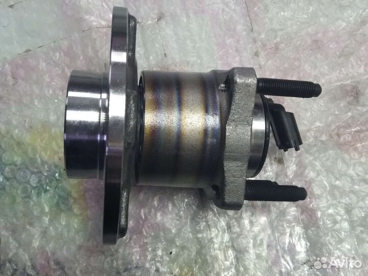 Ступица задняя с абс на Опель Астра Н Мерива