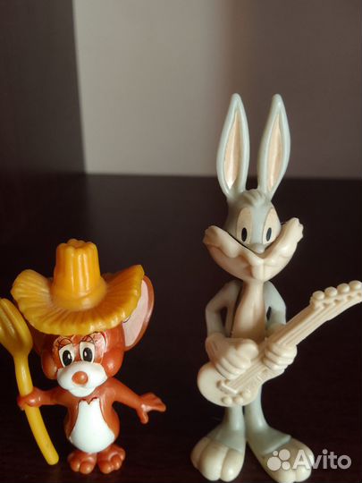 Игрушки Kinder Suprise Ferrero