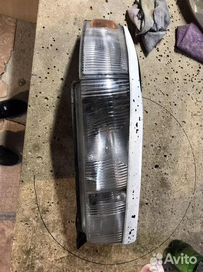 Фара правая cresta 90