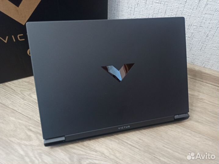 Новый HP Victus Ryzen5 5600\16GB\512\RX6500\144Hz
