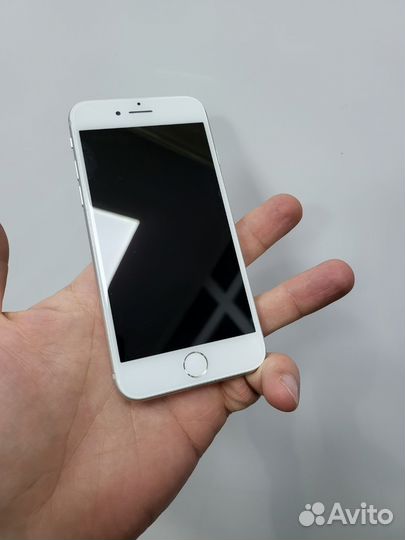 iPhone 8, 64 ГБ