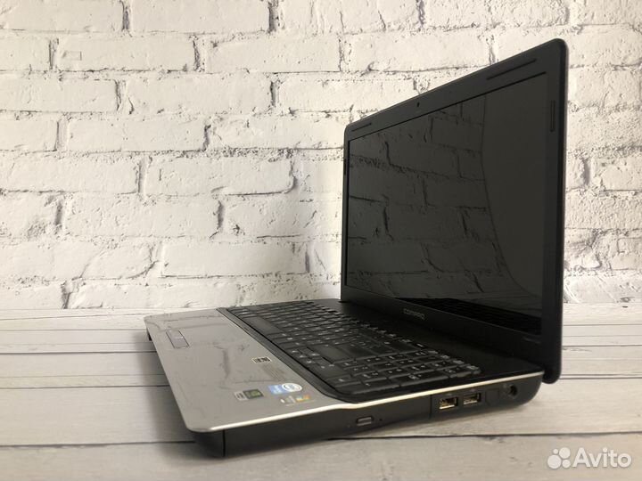 Ноутбук для работы и развлечений