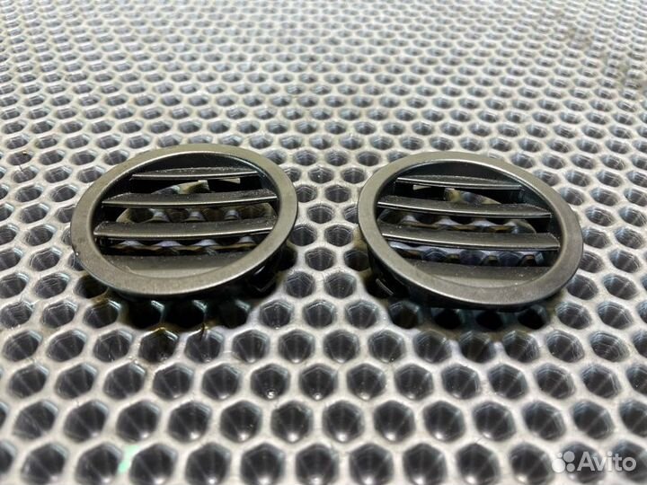 Вентиляционная решетка Mercedes-Benz M-Class W166