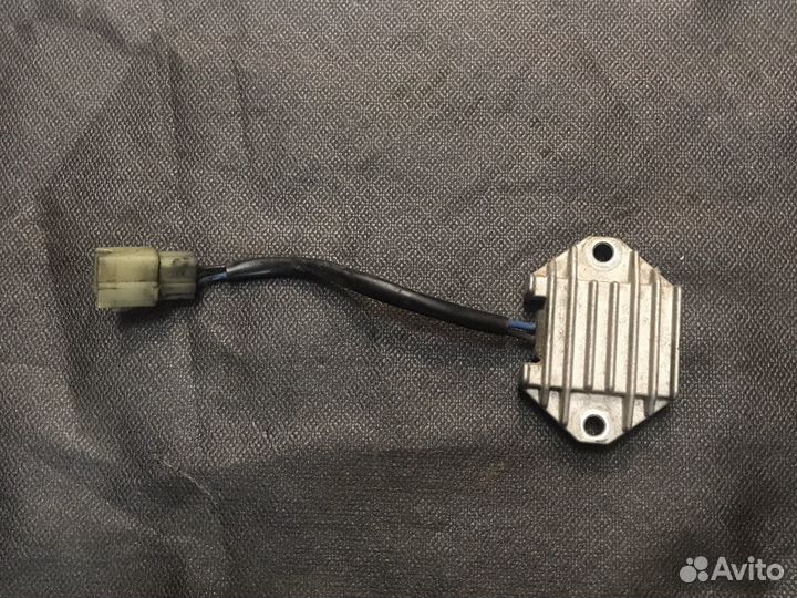 Реле заряда на yamaha wr426f 2002
