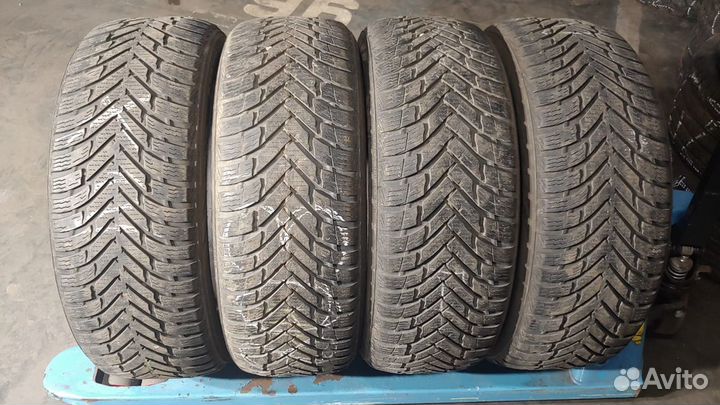 Nokian Tyres Weatherproof SUV 235/55 R18 104V