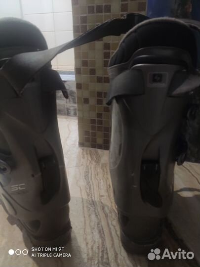 Продам ботинки лыжные